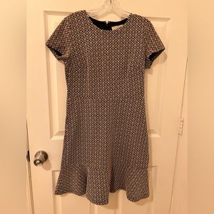 LOFT flutter dress with blush/navy geometric texture